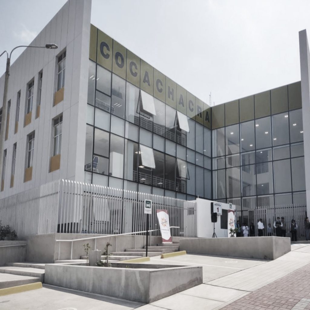 This image has an empty alt attribute; its file name is Cocachacra_Fachada-1-1024x1024.jpg